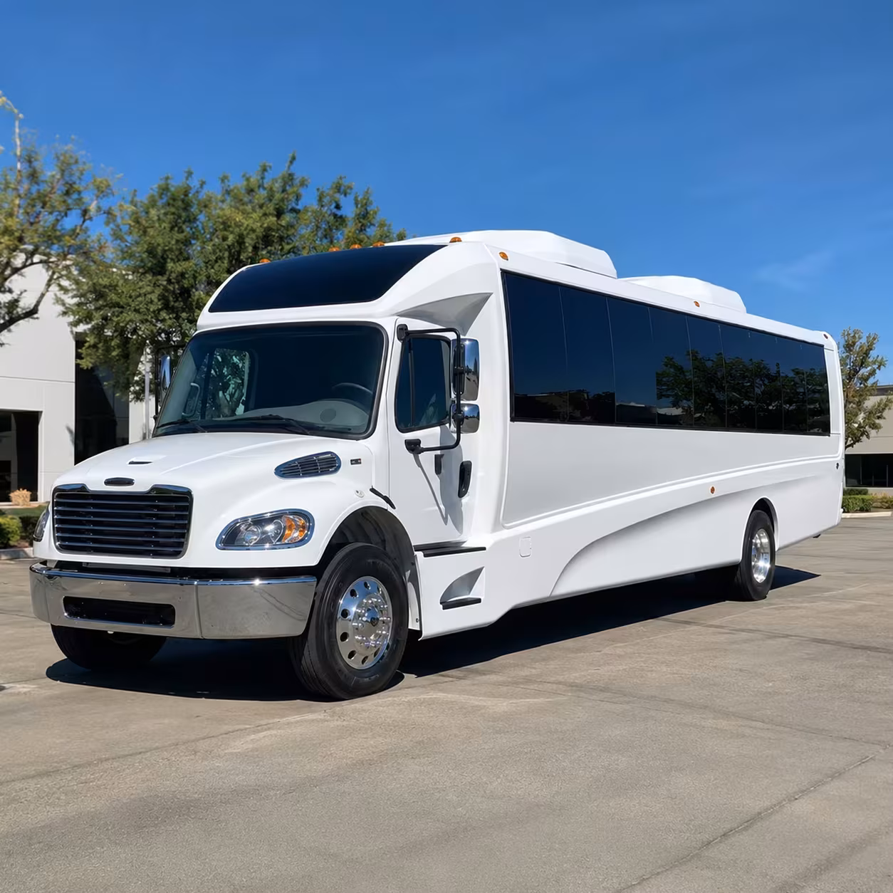 conroe minibus rentals for lake conroe and local field trips